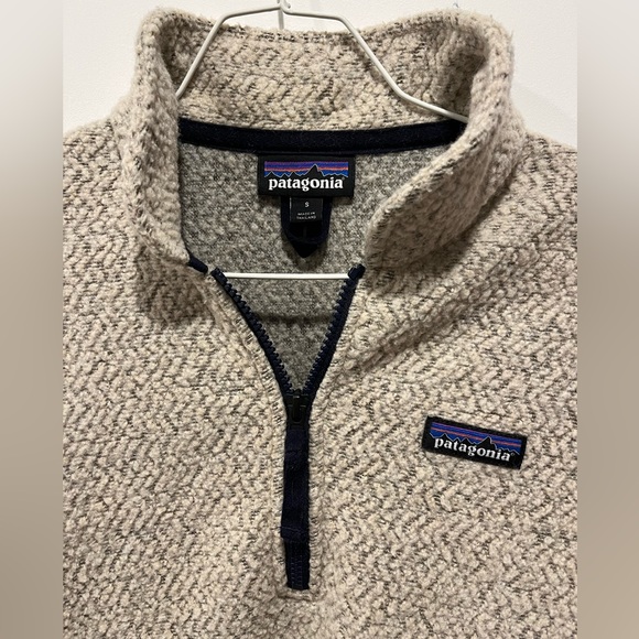 Women’s Patagonia quarter zip - Picture 5 of 6